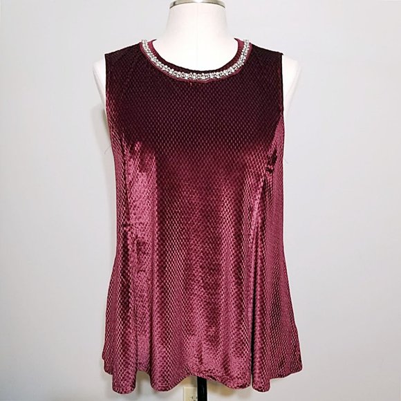New DressBarn Tunic Top M  Womens Red Velvet Sleeveless Jeweled Neckline Blouse - Picture 1 of 11